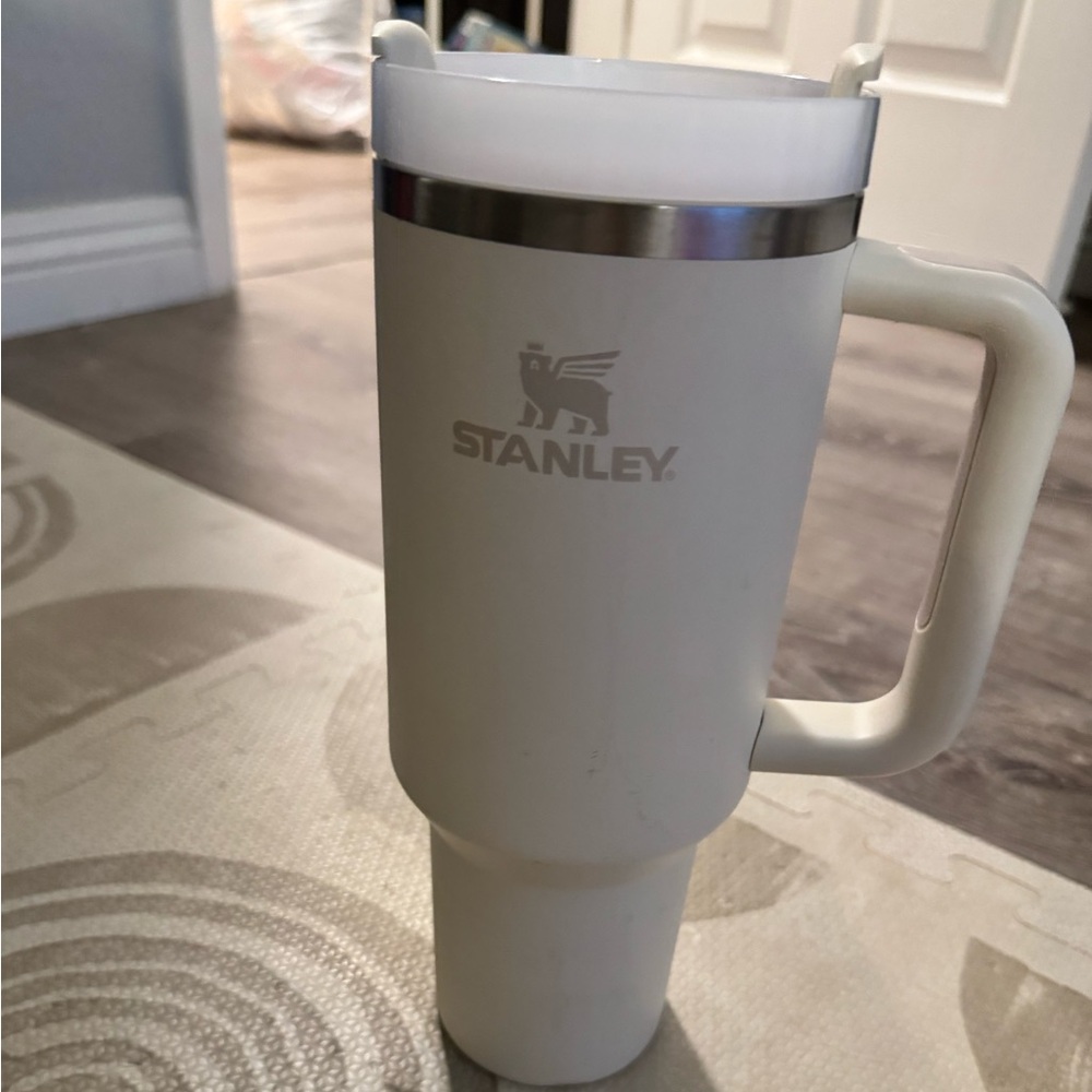 Stanley 40oz quencher h2.0 flowstate tumbler